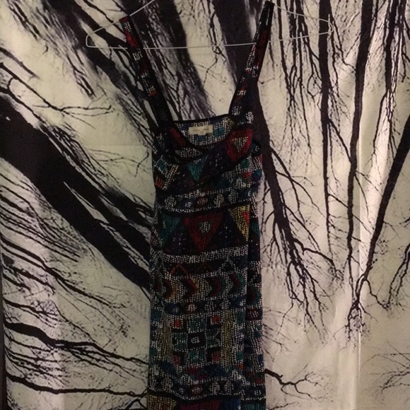 Silence and noise sz s maxi dress w tribal pattern - Picture 2 of 7